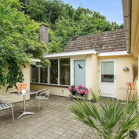 3 Bedroom Gorgeous In Feriehus