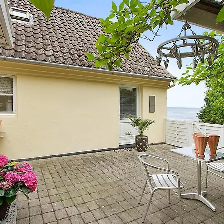 3 Bedroom Gorgeous In Casa de Férias *
